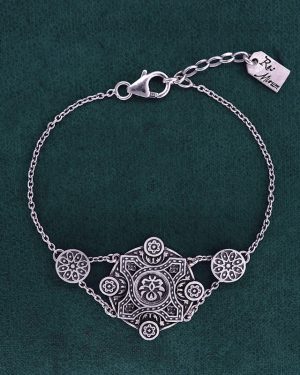 Bracelet rond à motifs floraux en argent 925 inspiré de l'architecture d'Orient et des zelliges fabriqué en France | Res Mirum