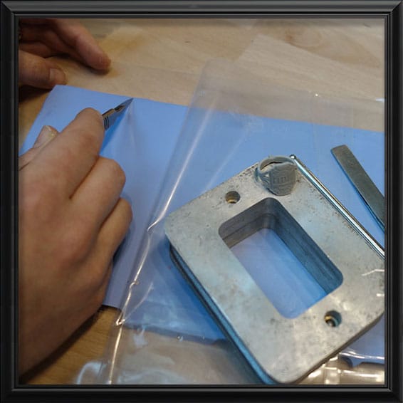 Fabrication du moule en silicone pour reproduire le prototype de bijou | Res Mirum
